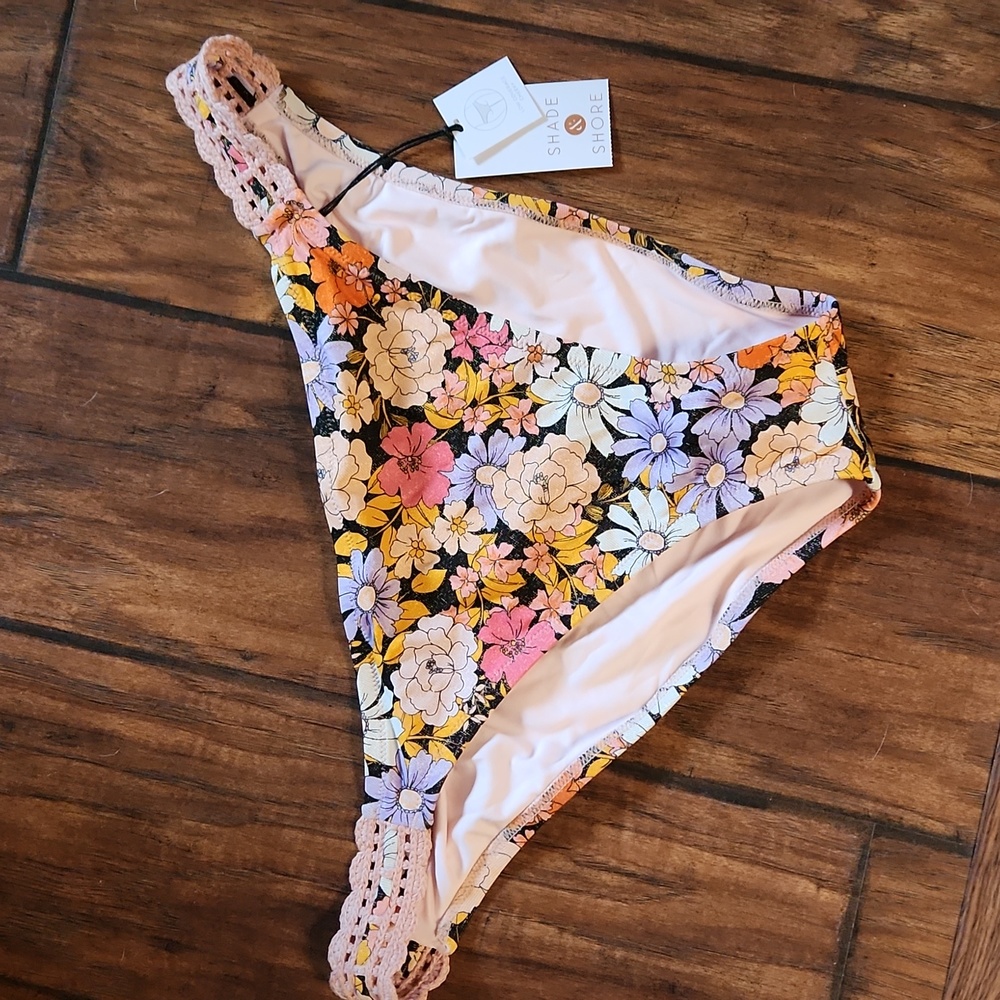 NWT bikini bottoms
